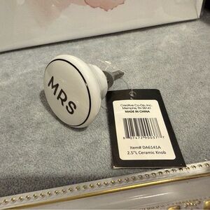 "MRS" Ceramic Knob